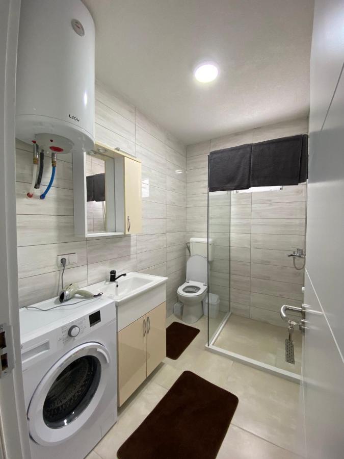 White Apartments Kosovo Polje Екстериор снимка