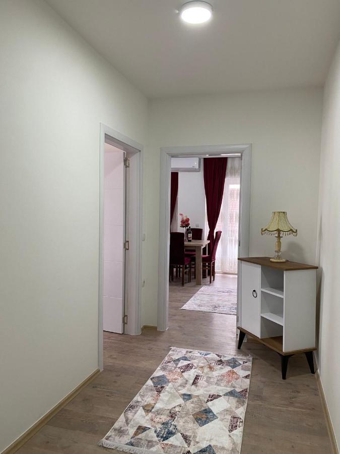 White Apartments Kosovo Polje Екстериор снимка