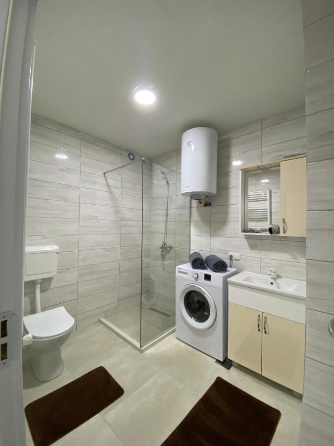 White Apartments Kosovo Polje Екстериор снимка