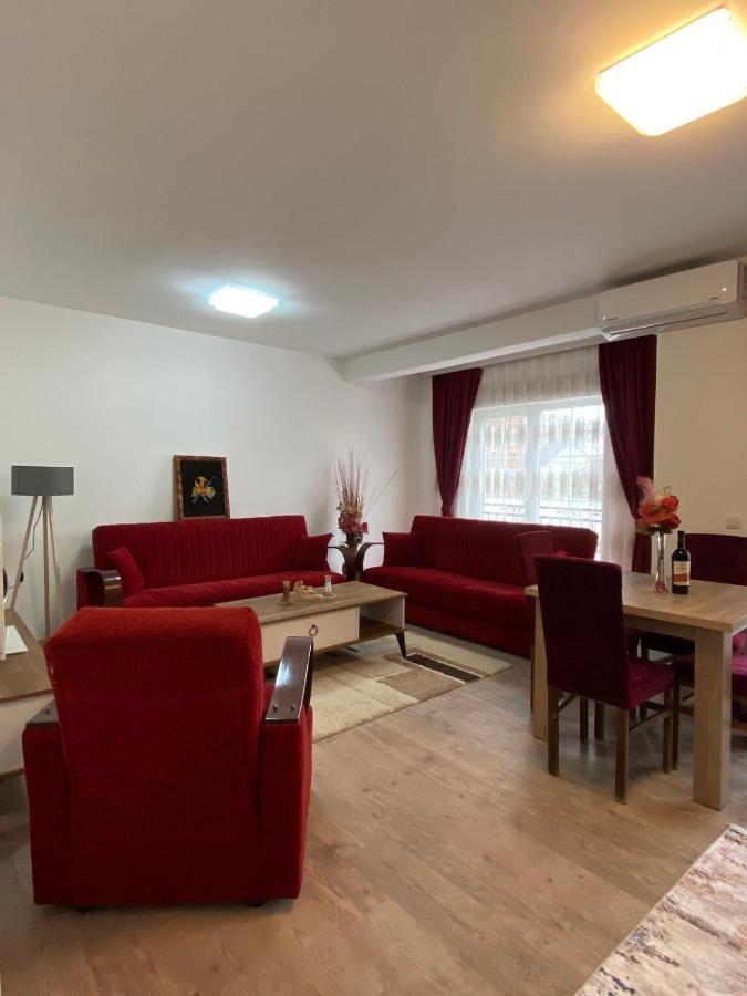White Apartments Kosovo Polje Екстериор снимка