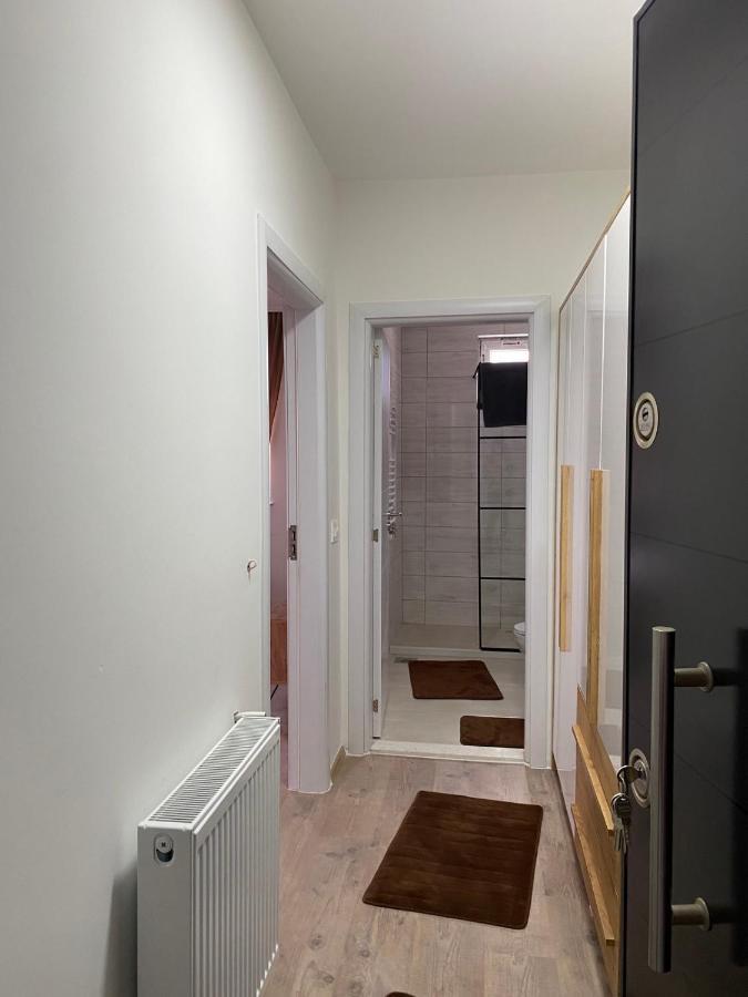 White Apartments Kosovo Polje Екстериор снимка